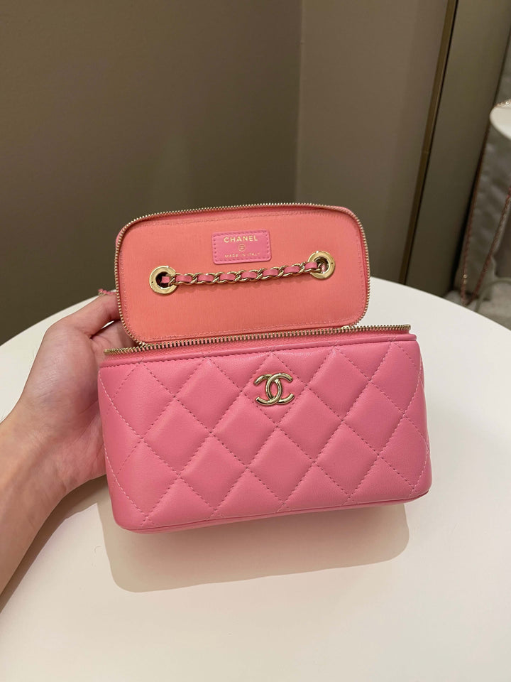 Chanel Trendy CC Vanity Case Pink Pink Lambskin