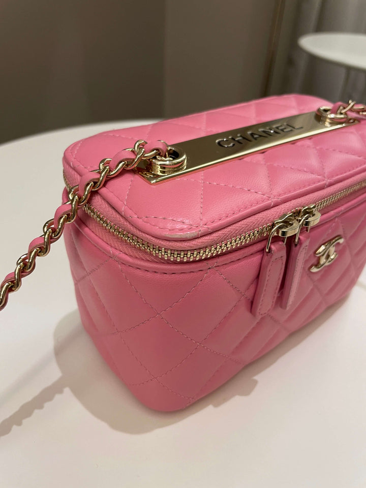 Chanel Trendy CC Vanity Case Pink Pink Lambskin
