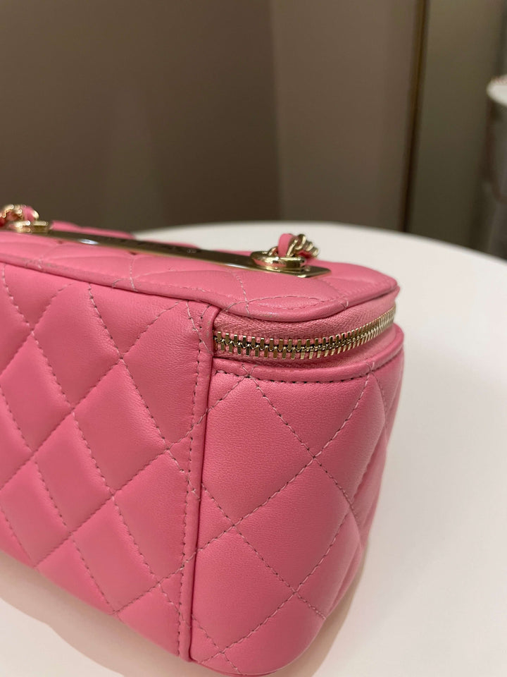 Chanel Trendy CC Vanity Case Pink Pink Lambskin