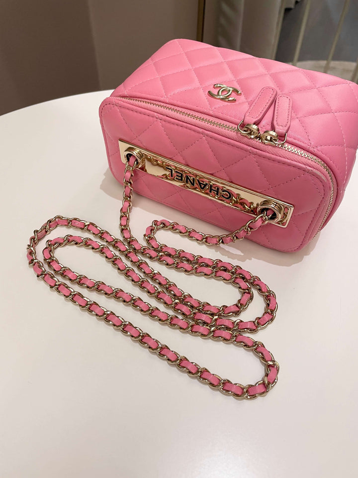 Chanel Trendy CC Vanity Case Pink Pink Lambskin