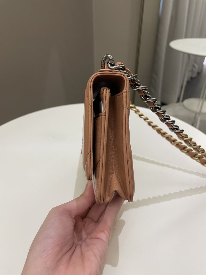 Chanel 19 Wallet On Chain Caramel Lambskin