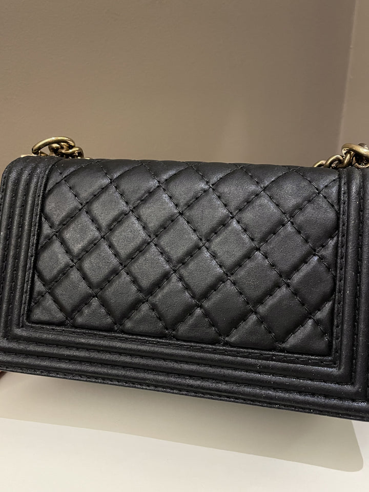 Chanel Quilted Stitch Boy Old Medium Black Calfskin