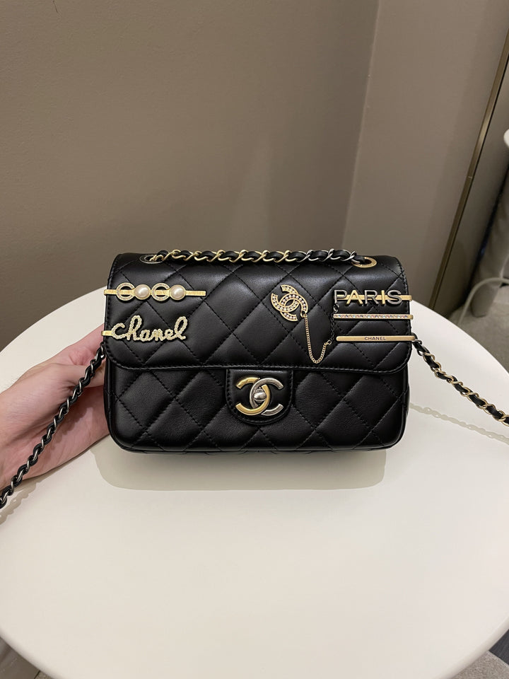 Chanel 22C Coco Pearl Signature Flap Black Lambskin