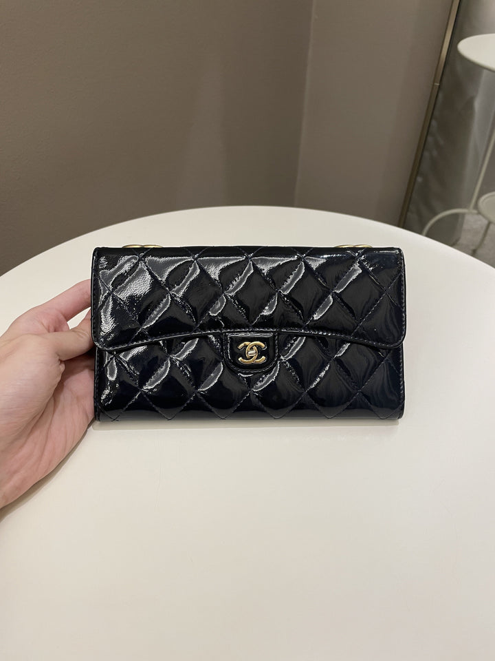 Chanel Double C Grommet Clutch On Chain Midnight Blue Patent