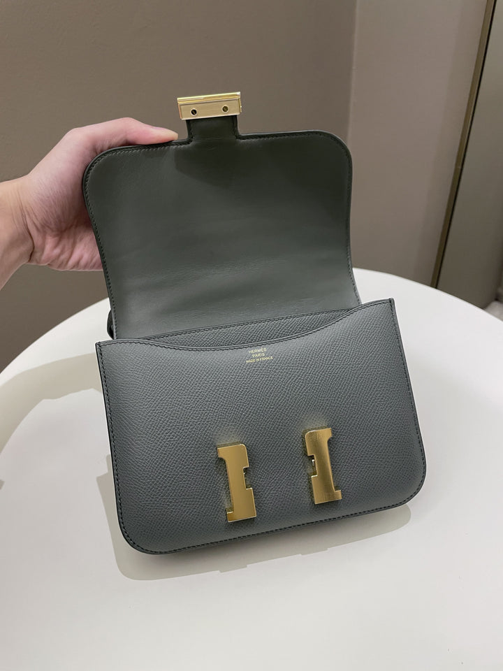 Hermes Constance 18 Vert Amande Epsom