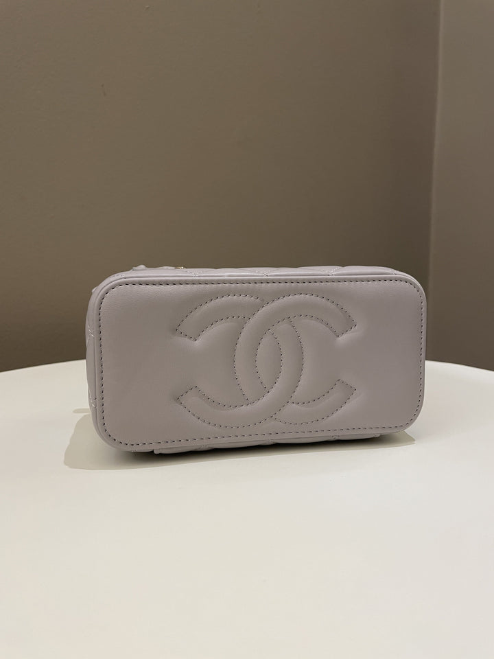 Chanel 22B Pearl Crush Vanity Rectangular Grey Lambskin