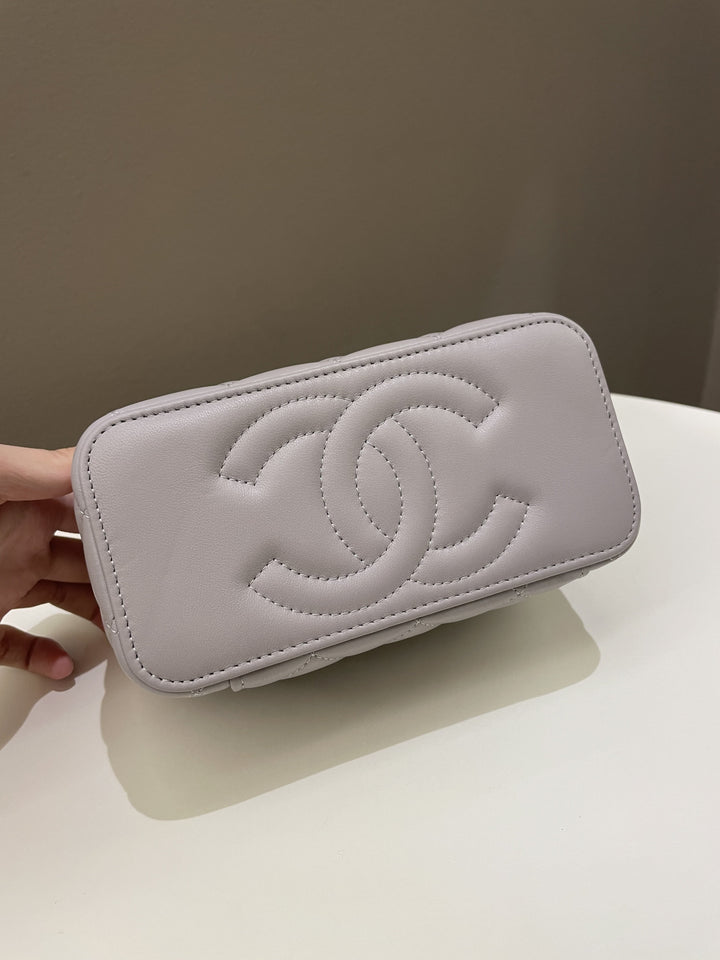 Chanel 22B Pearl Crush Vanity Rectangular Grey Lambskin