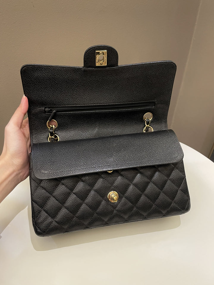 Chanel Vintage Classic Quilted Medium Double Flap Black
