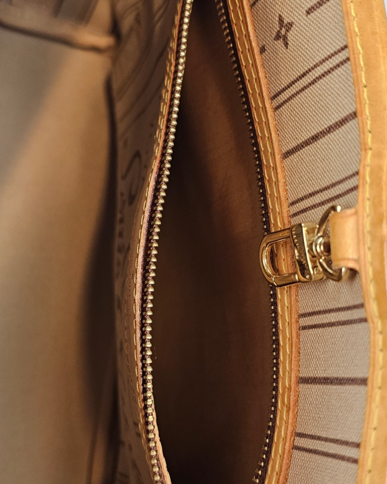 Louis Vuitton Neverfull PM