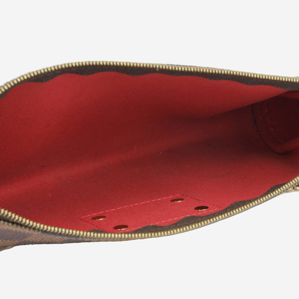 Eva Clutch