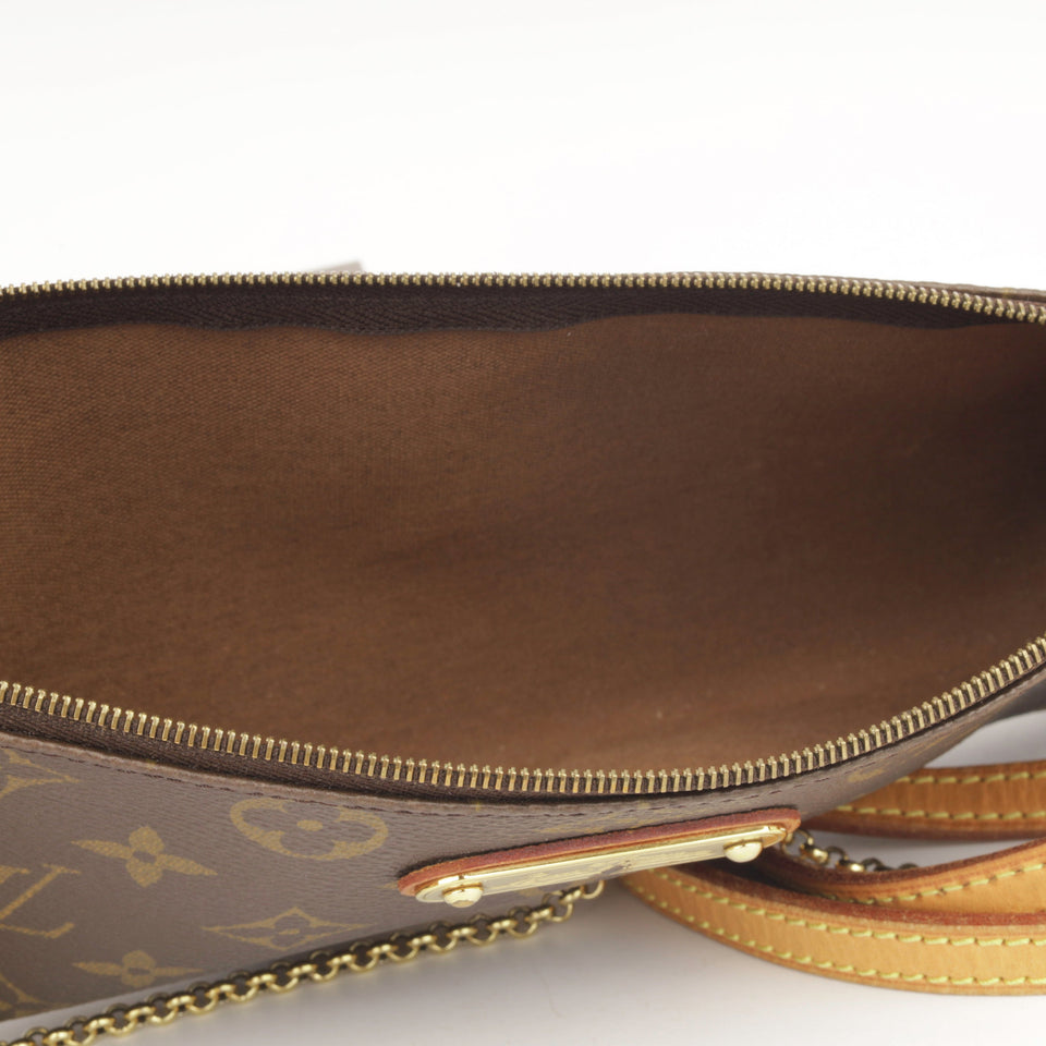 Eva Clutch
