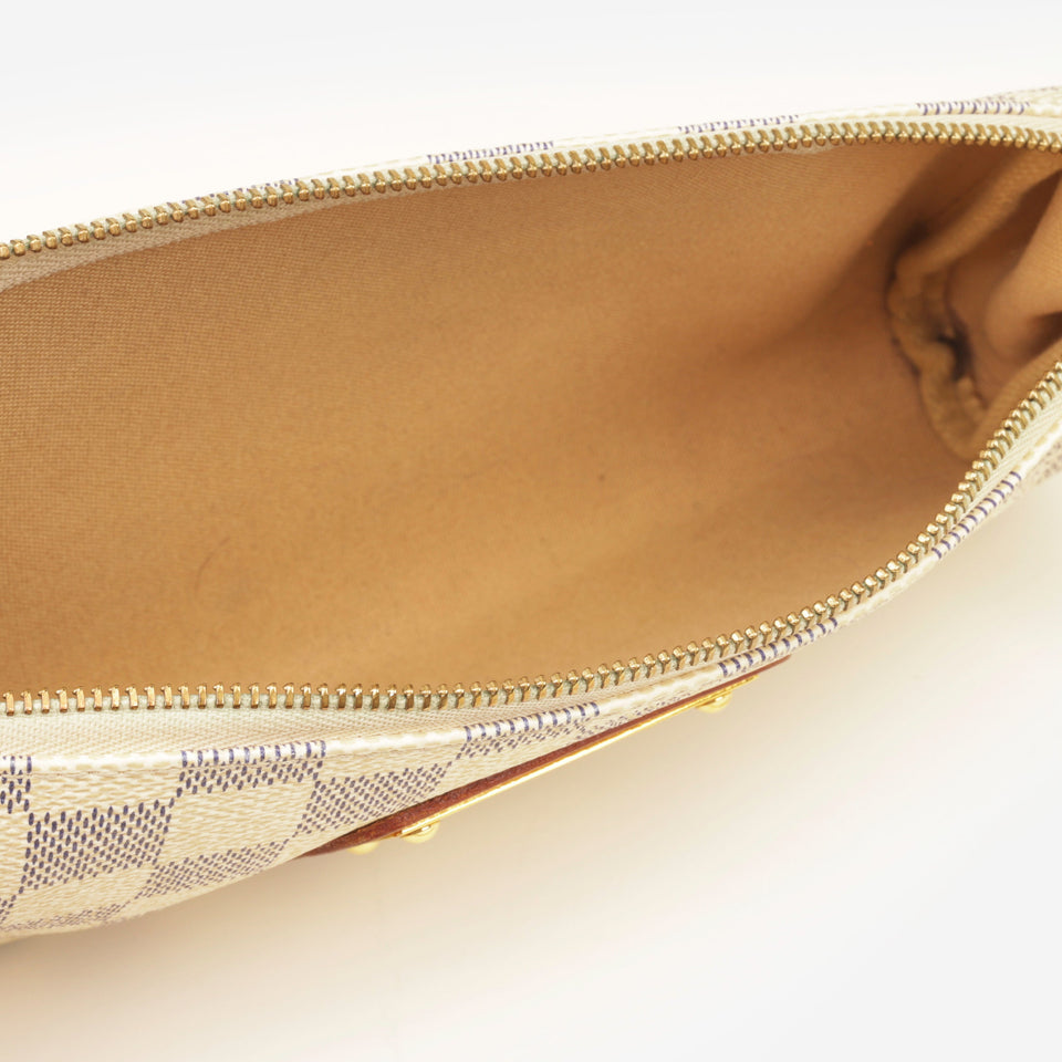 Eva Clutch