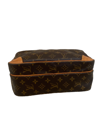 Louis Vuitton Nil i Monogram
