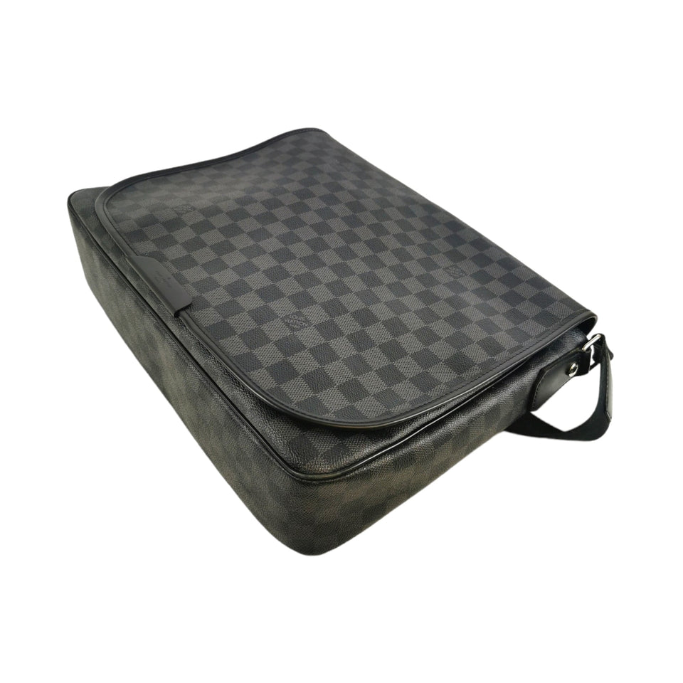 Louis Vuitton Daniel MM Damier Graphite