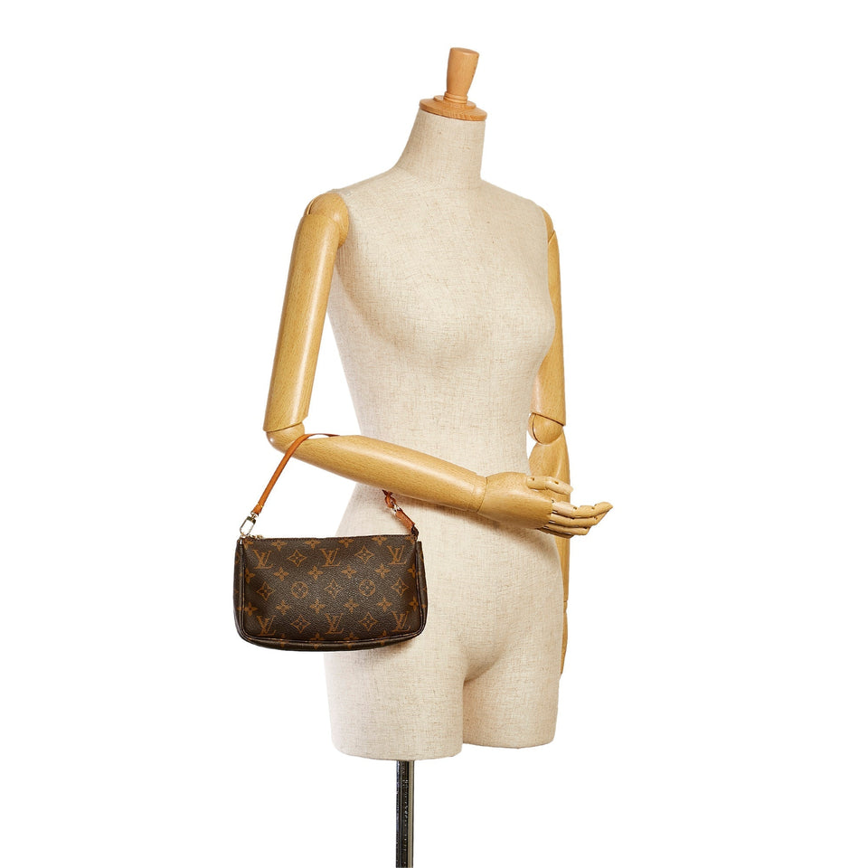 Louis Vuitton Pochette Accessoires Monogram Canvas