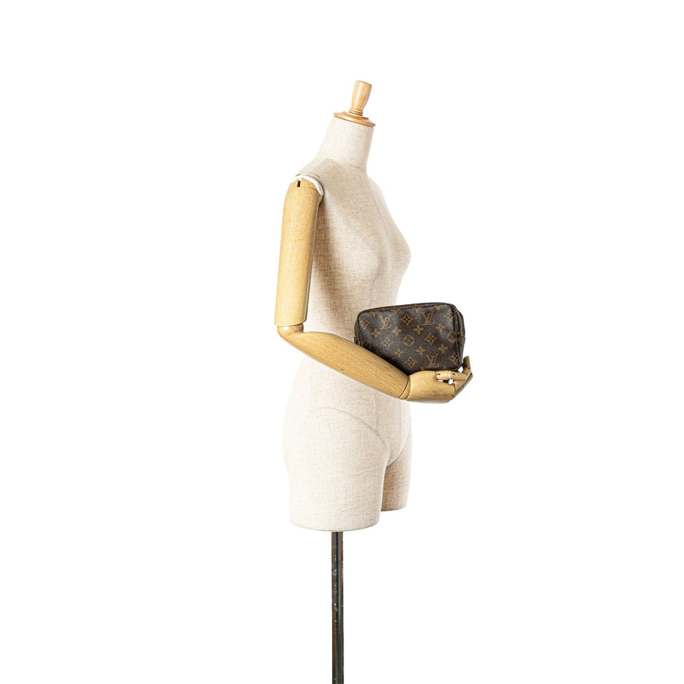 Brown Louis Vuitton Monogram Trousse Toilette 18 Pouch