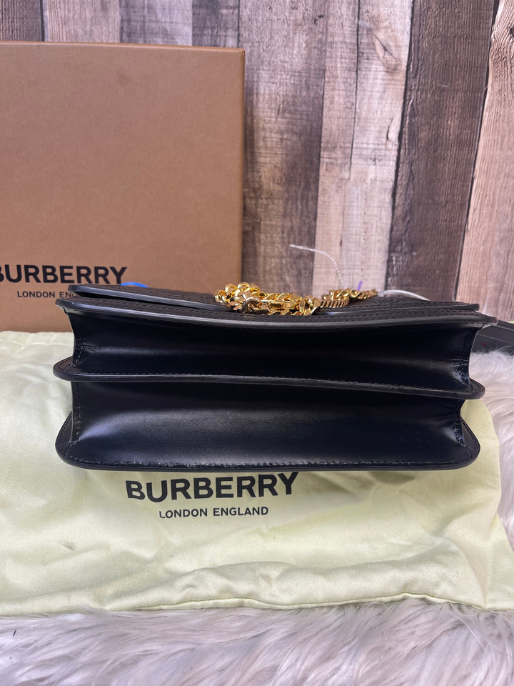 Crossbody Luxury Designer By Burberry  Size: Medium