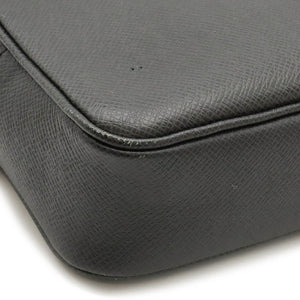 Louis Vuitton Taiga  Leather Clutch Bag