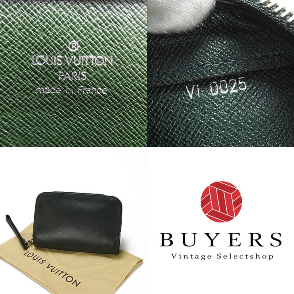 Louis Vuitton Pochette  Leather Clutch Bag