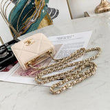 Chanel - Luxury Bag - CHL - 934