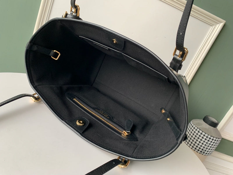 Burberry Bags - Bagsattire   669