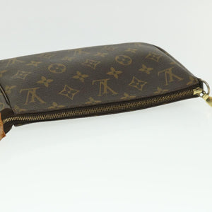 Louis Vuitton Pochette Accessoires  Canvas Clutch Bag