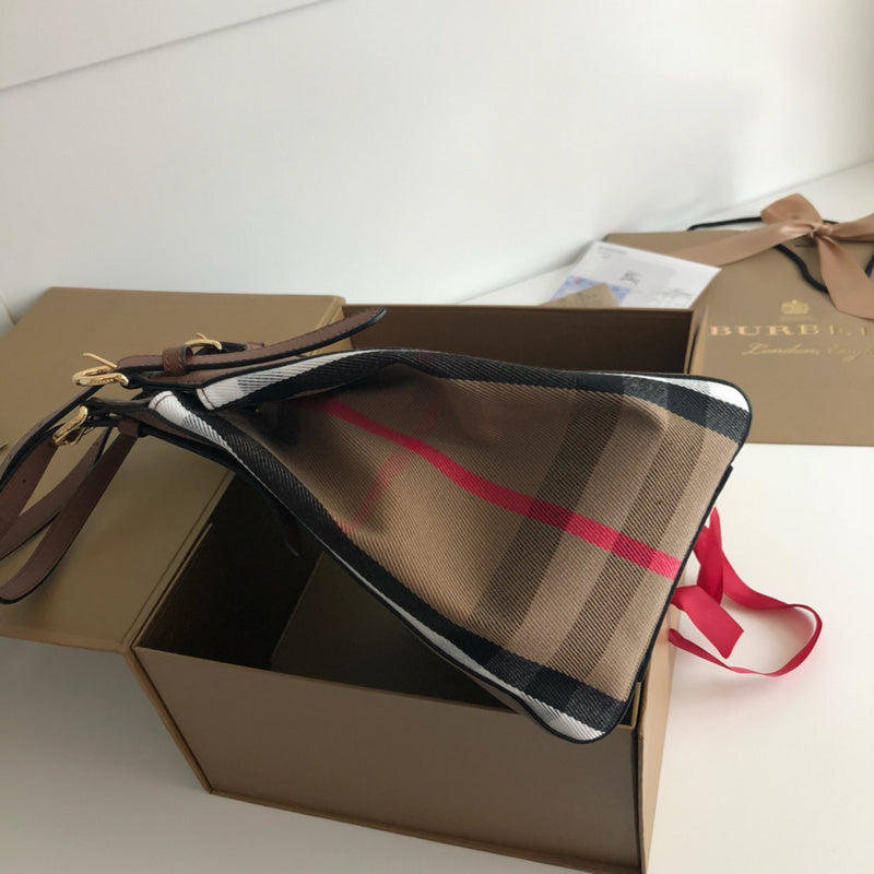 Burberry Bags - Bagsattire   510