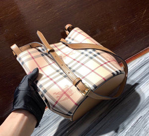 Burberry Bags - Bagsattire   183