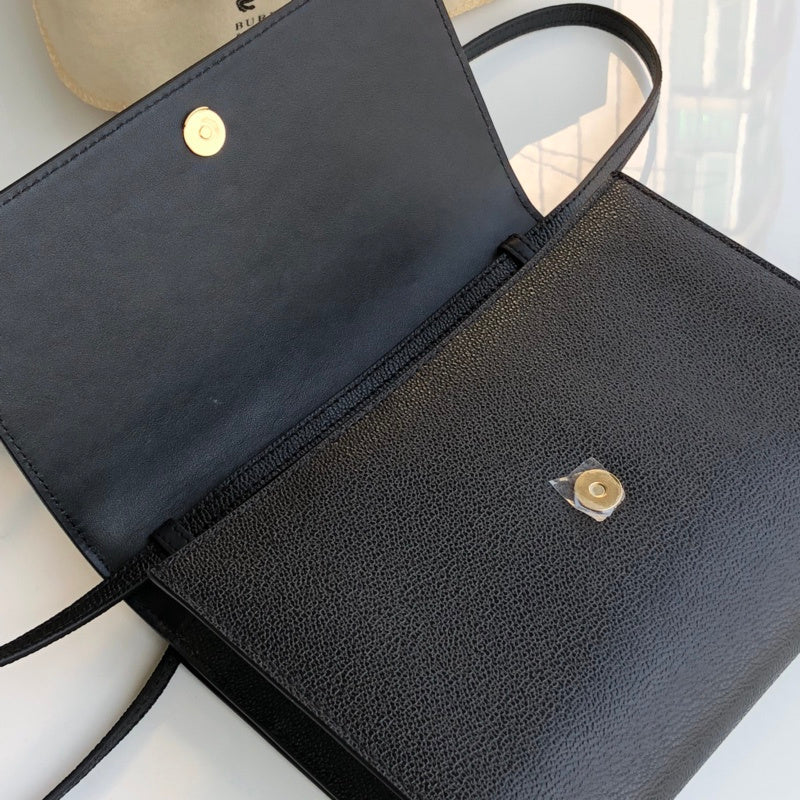 Burberry Bags - Bagsattire   252