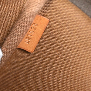 Louis Vuitton Pochette Accessoires  Canvas Clutch Bag