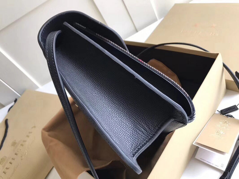 Burberry Bags - Bagsattire   466