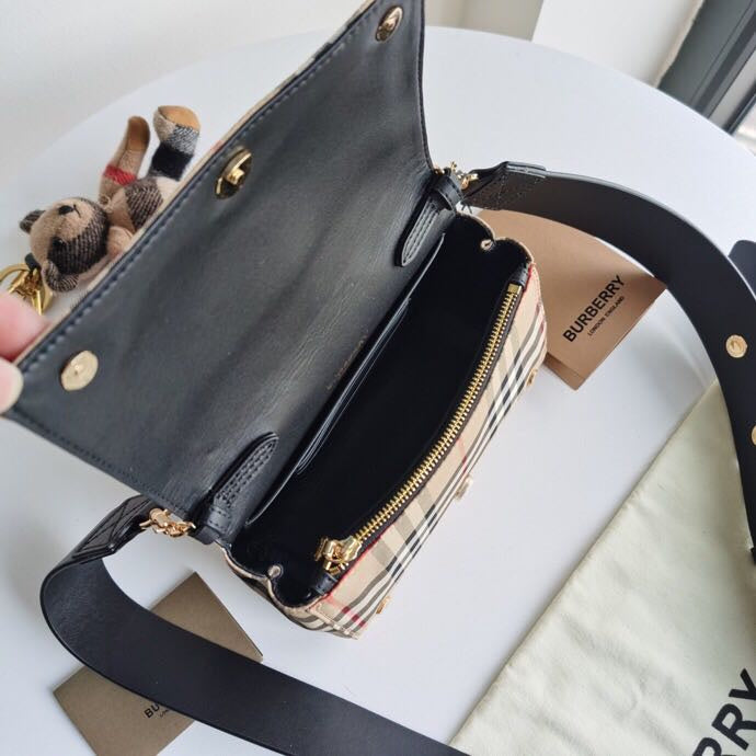 Burberry Bags - Bagsattire   200