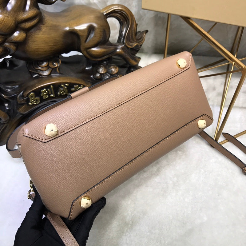 Burberry Bags - Bagsattire   253