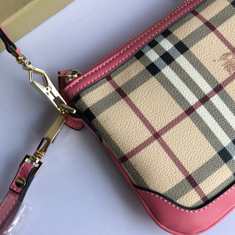 Burberry Bags - Bagsattire   481