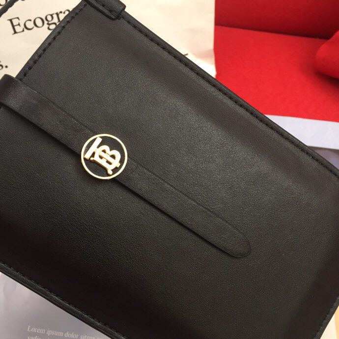 Burberry Bags - Bagsattire   185