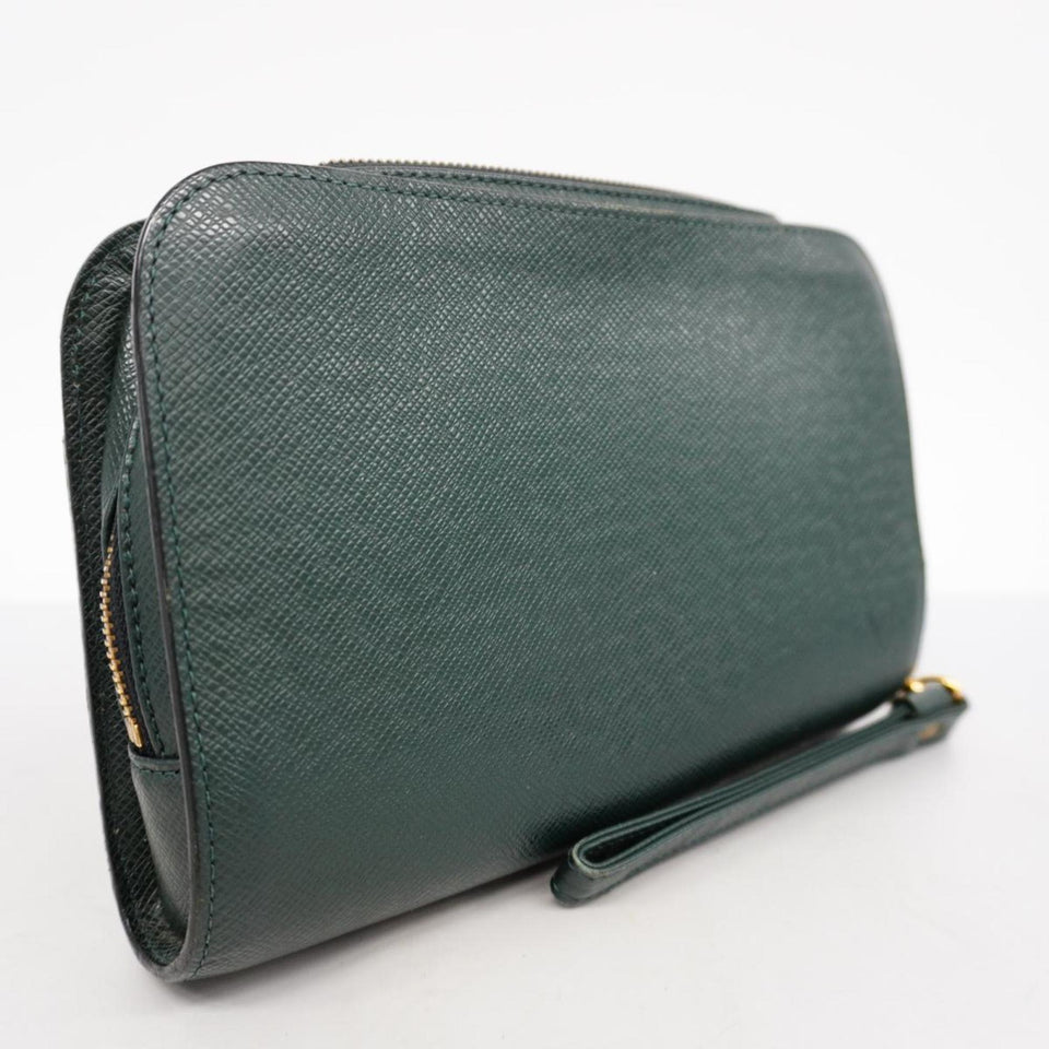 Louis Vuitton Taiga  Leather Clutch Bag