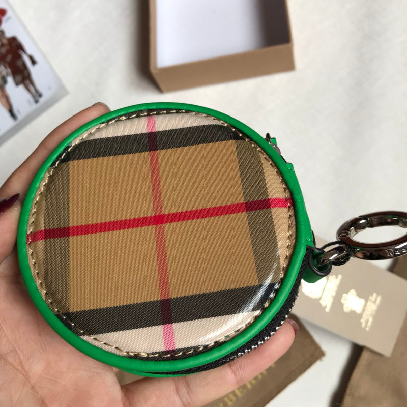 Burberry Bags - Bagsattire   353