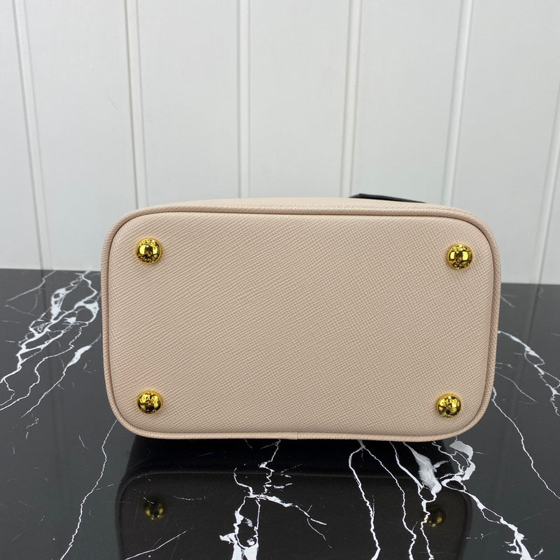 Barnes-Bags - Prada Bags - 852