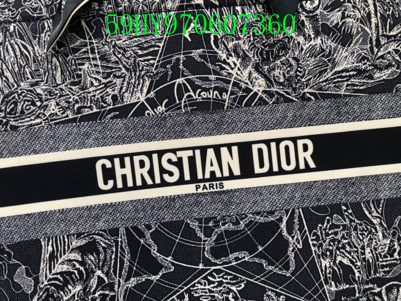 Christian Dior Bags Bags - The Tote   033