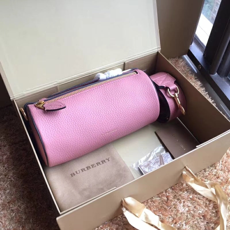 Burberry Bags - Bagsattire   455