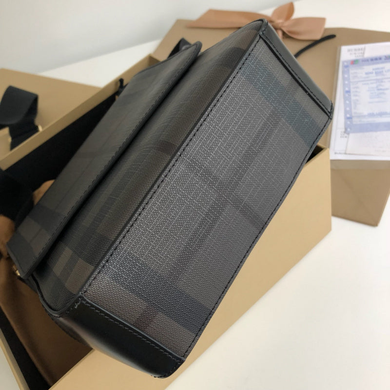 Burberry Bags - Bagsattire   573