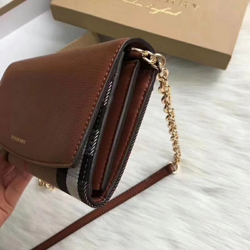 Burberry Bags - Bagsattire   265