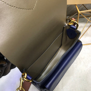 Burberry Bags - Bagsattire   257