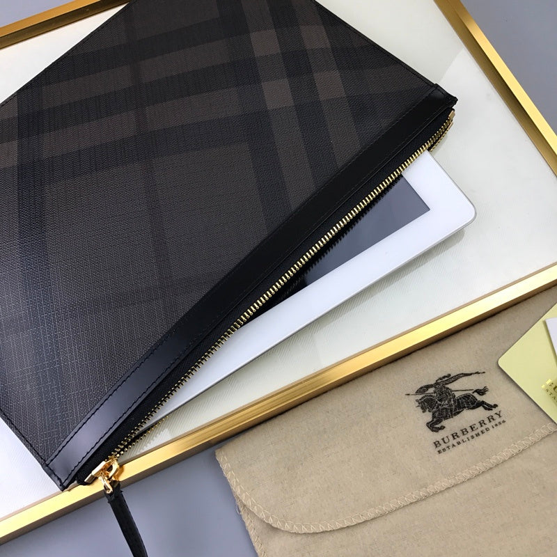 Burberry Bags - Bagsattire   235