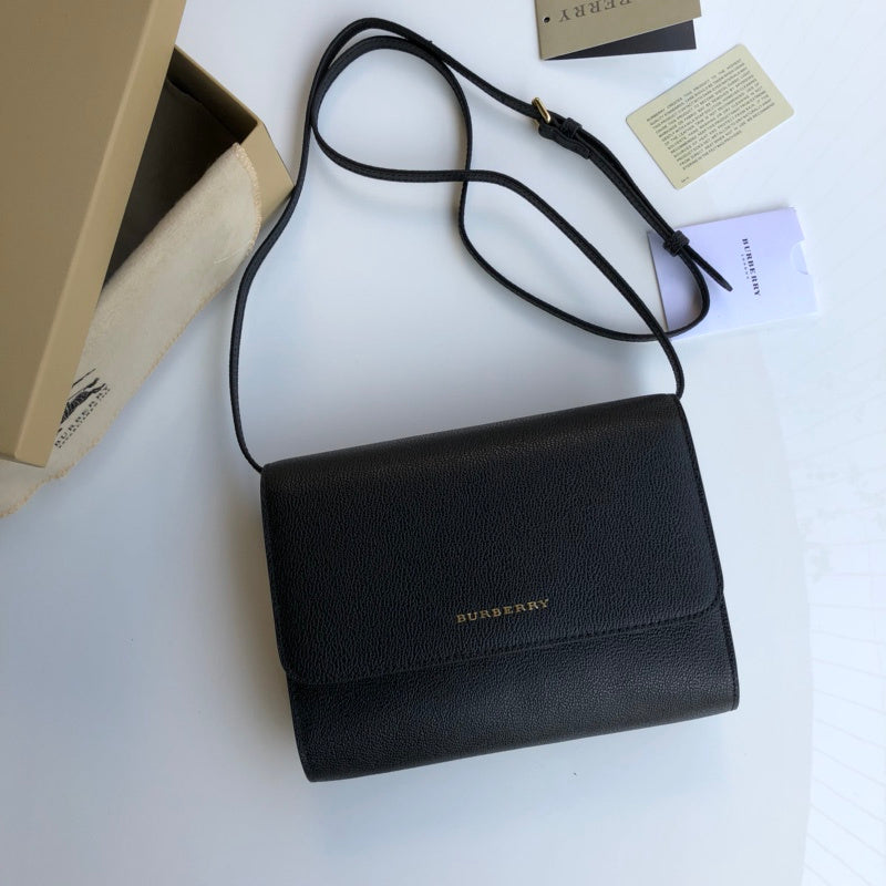 Burberry Bags - Bagsattire   252