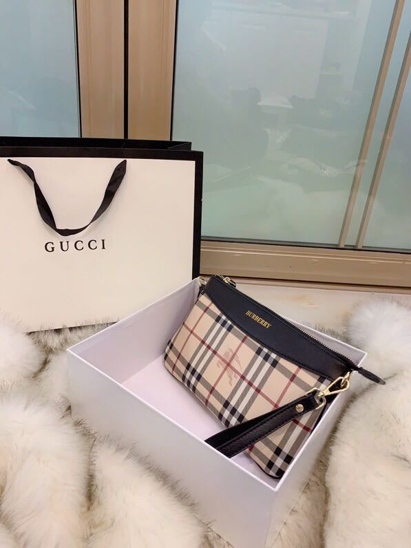 Burberry Bags - Bagsattire   218