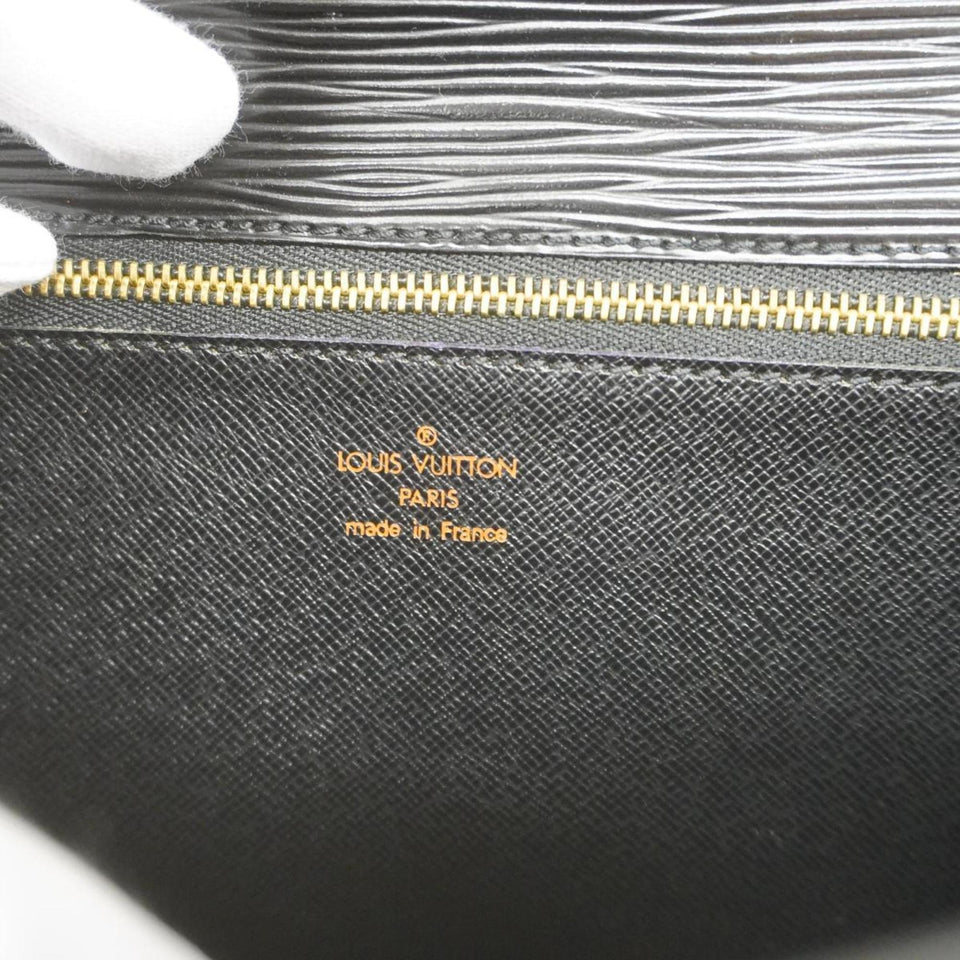 Louis Vuitton Sellier Drangonne  Leather Clutch Bag
