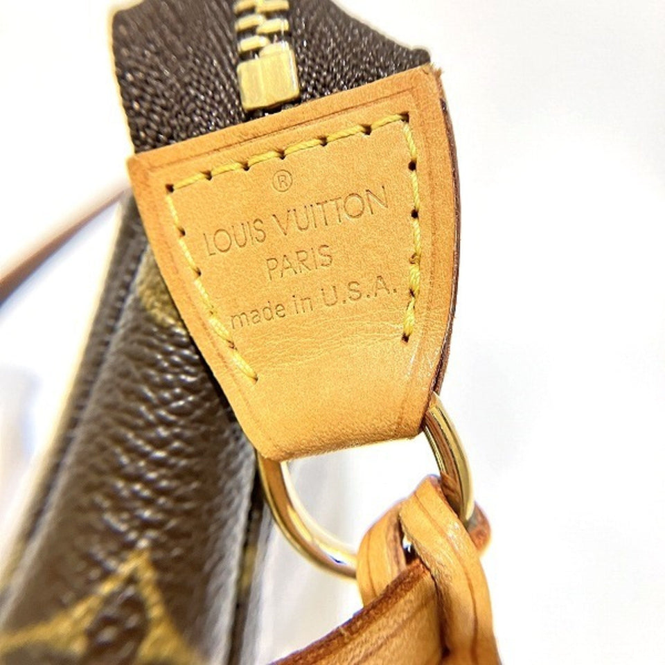 Louis Vuitton Pochette Accessoires  Canvas Clutch Bag