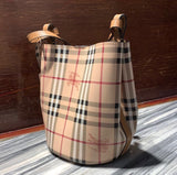 Burberry Bags - Bagsattire   183