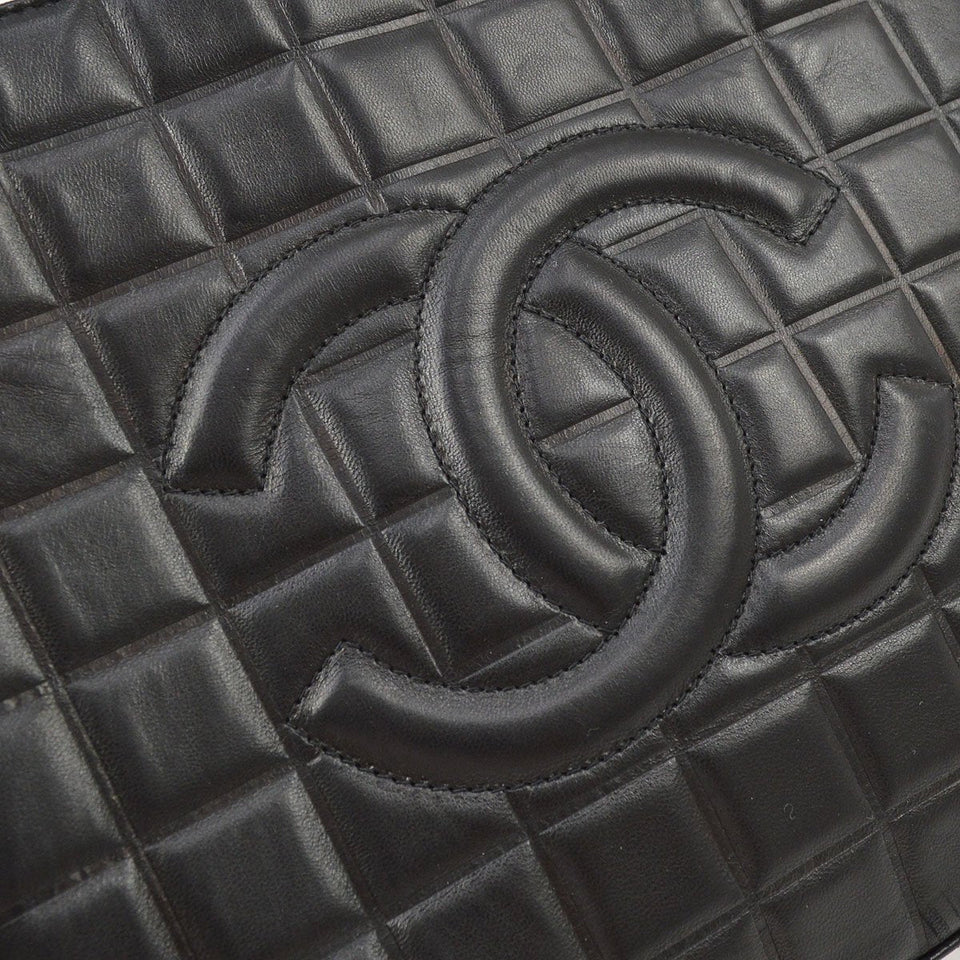 CHANEL 2003-2004 Choco Bar Handbag